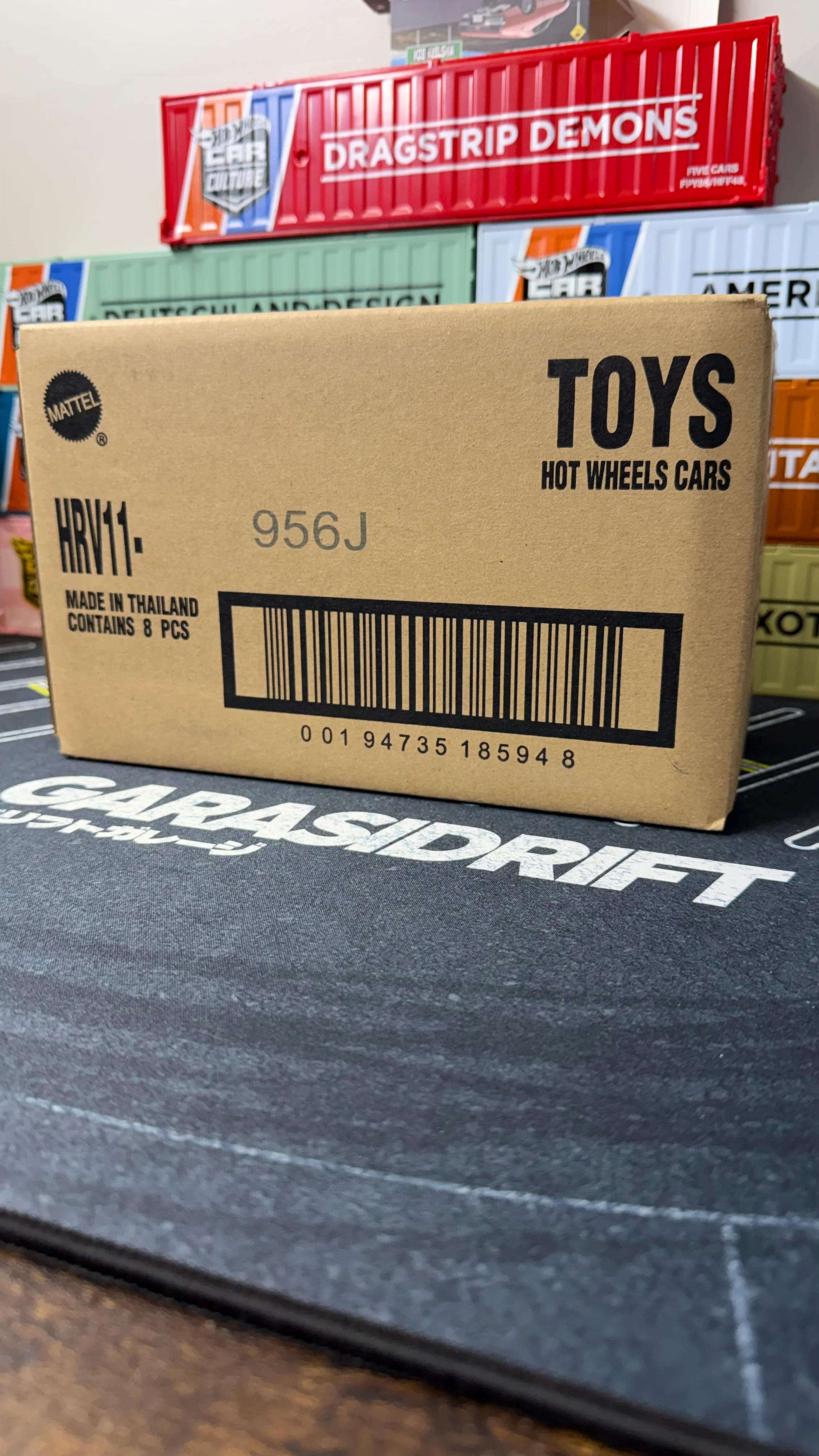 Hot Wheels 2026 Premium F1 Racing - Mix J (HRV11) - Image 13